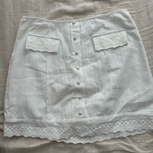 Elegant White Lace Trim Skirt